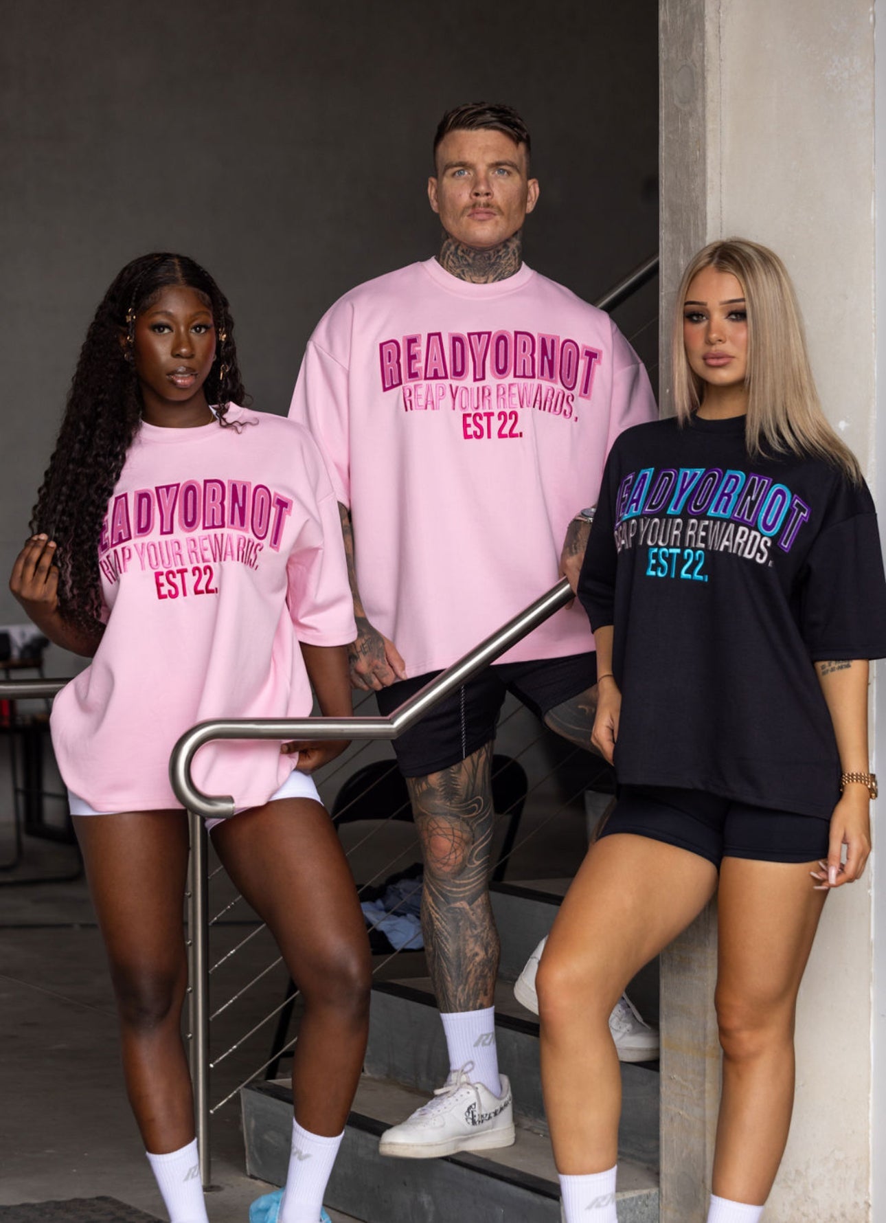 OVERSIZED TEES