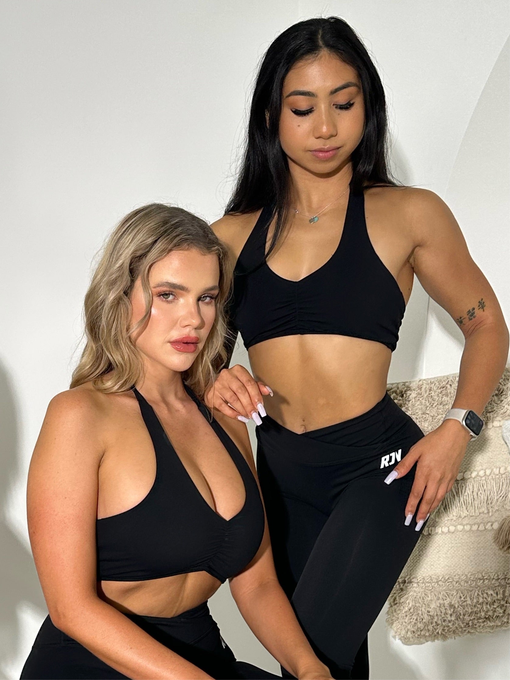 The Scrunch Halter Neck Crop is the perfect fitted crop that can be worn inside or outside the gym. The backless design is extremely flattering and comfortable for all body types. The material is super buttery soft and the combination with our Scrunch Cross Over Leggings is flawless.