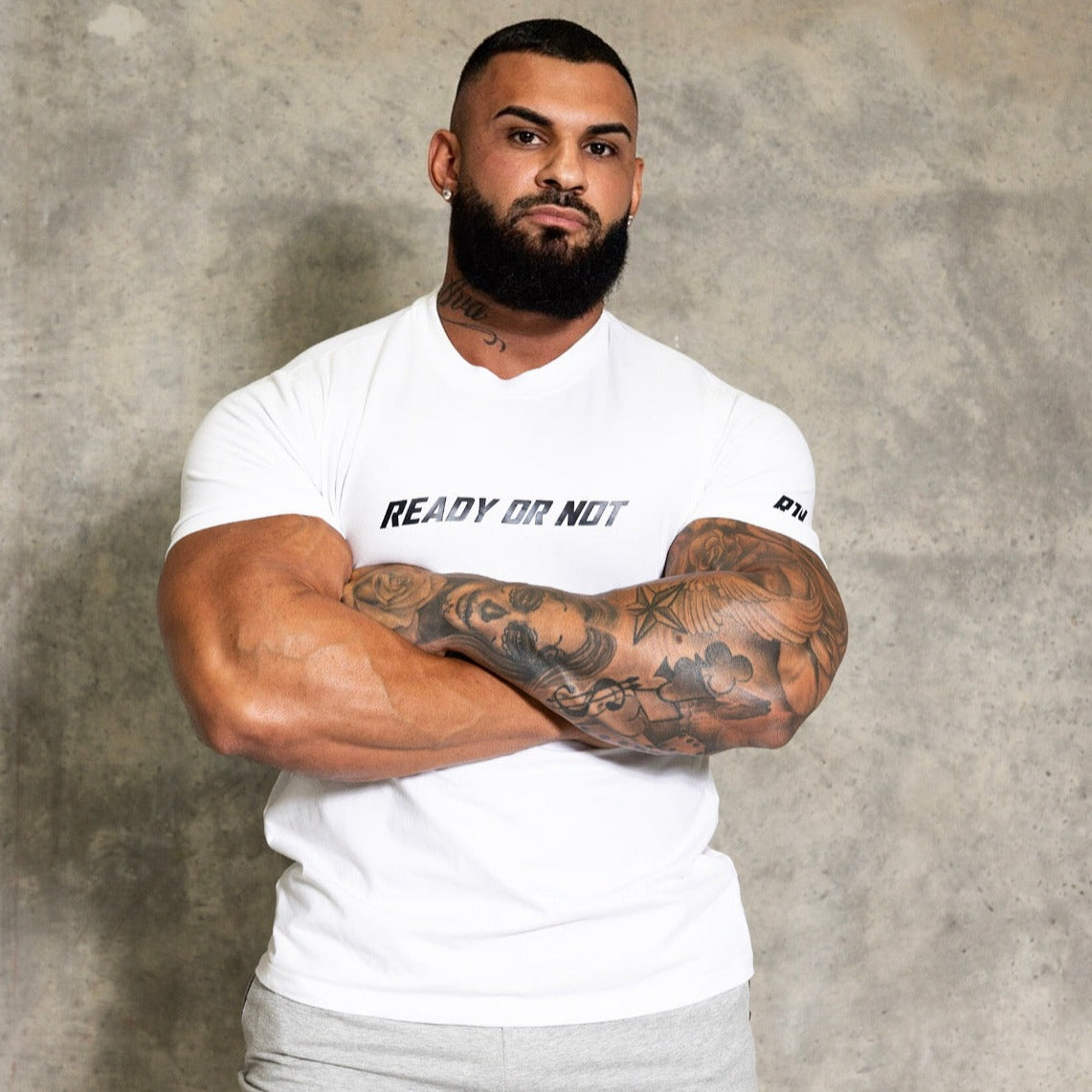 Everyday tee for everyday performance. With our classic Tapered Tee style that accentuates the body. The tapered Tee is a must have in your training collection for high performance training
